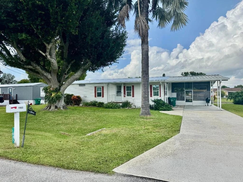 Photo of 1903 SE 30th Street S