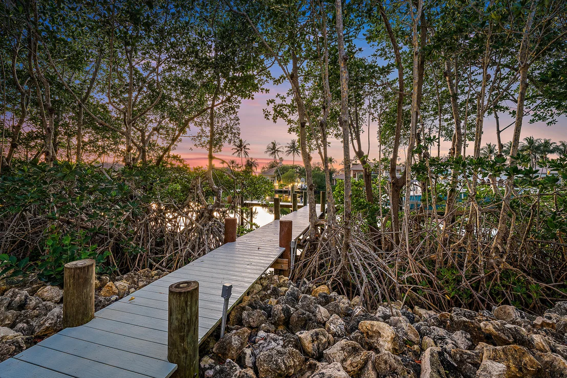 Photo of 9176 SE River Terrace