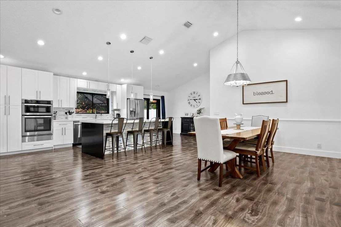 Photo of 5774 Sun Pointe Circle