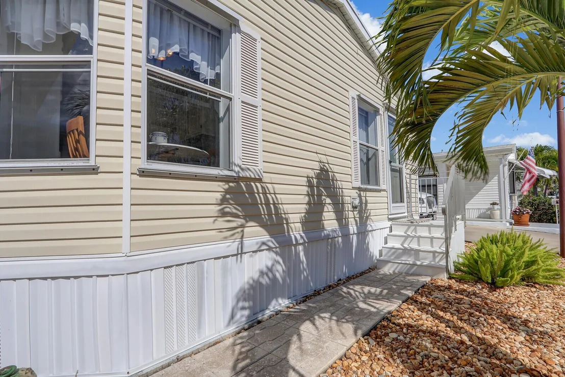 Photo of Unit 22 at 14661 Us Highway 1