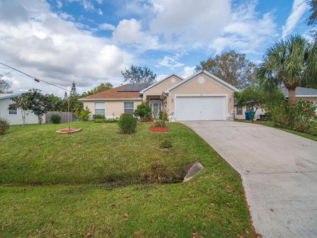 Photo of 761 Rolling Hill Drive