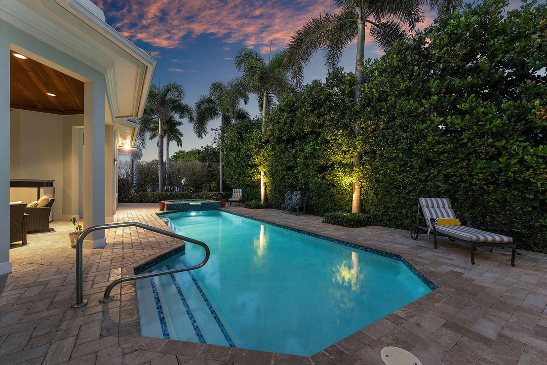 Photo of 2460 Queen Palm Road
