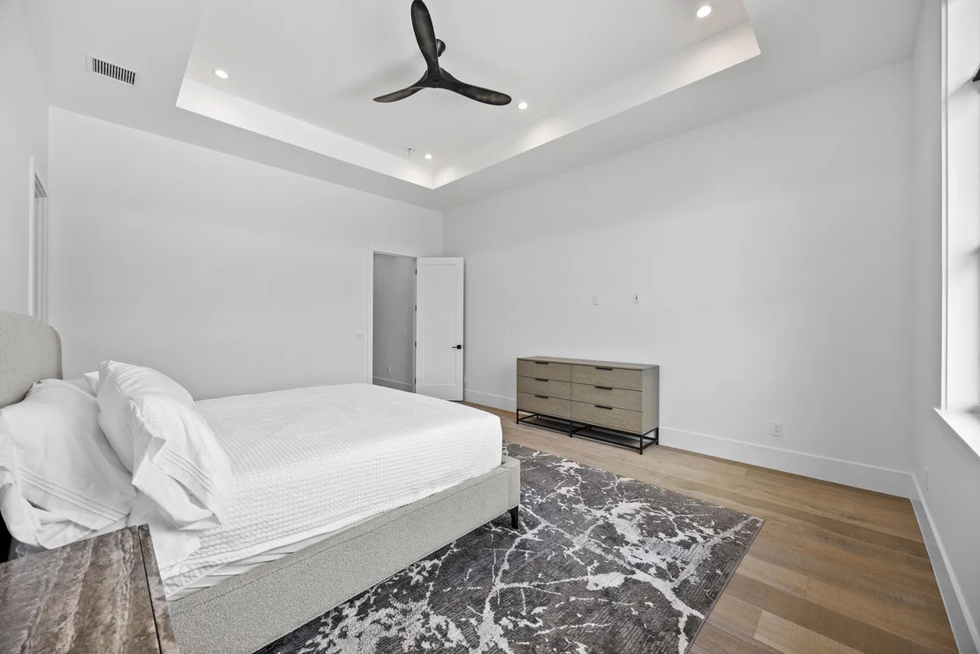 Photo of 736 Lagoon Drive