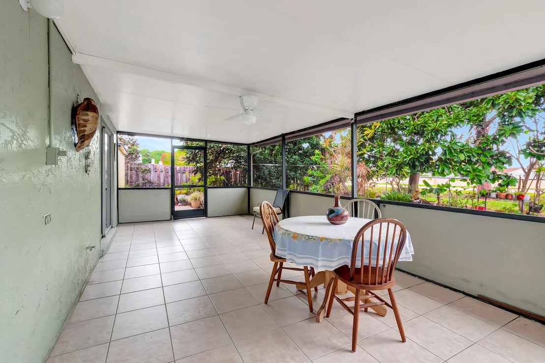 Photo of 9873 Robins Nest Road