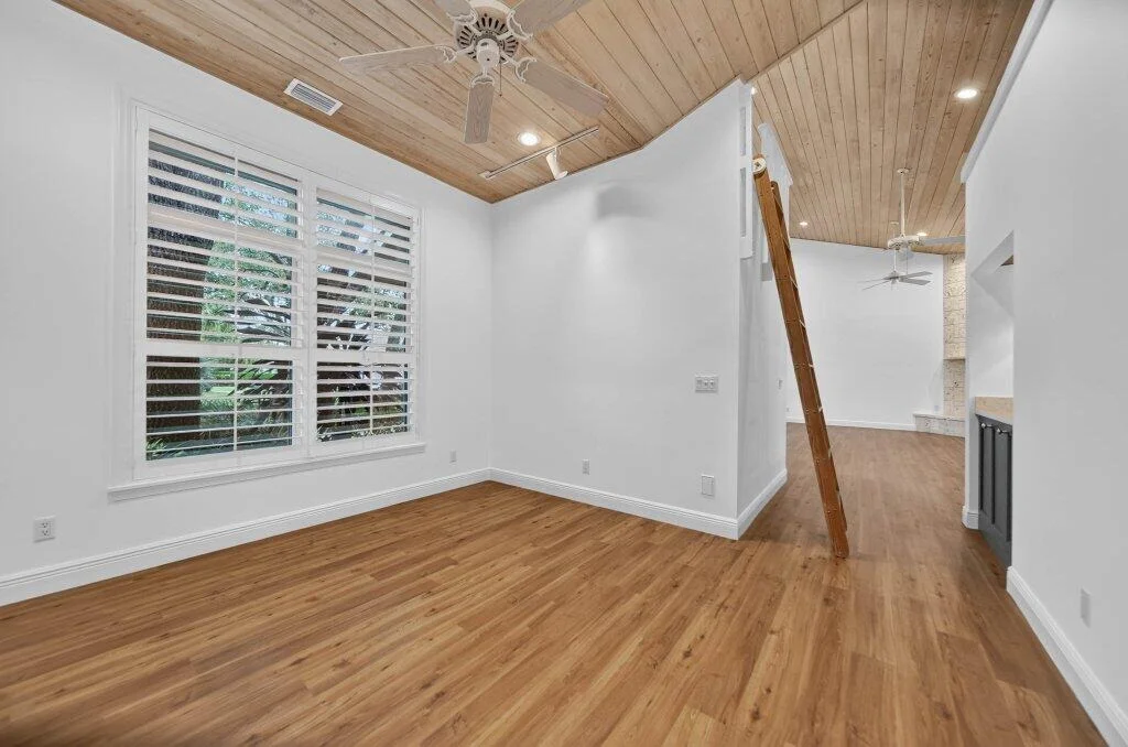 Photo of 15 HERITAGE Way