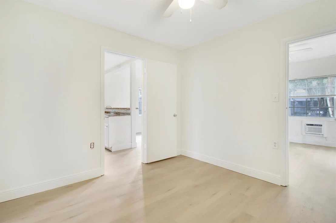 Photo of 848 Upland Road