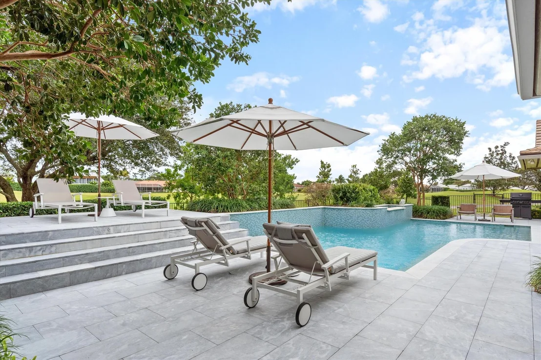 Photo of 121 Turnberry Drive