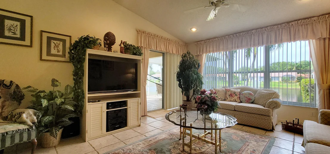 Photo of 123 Sausalito Drive