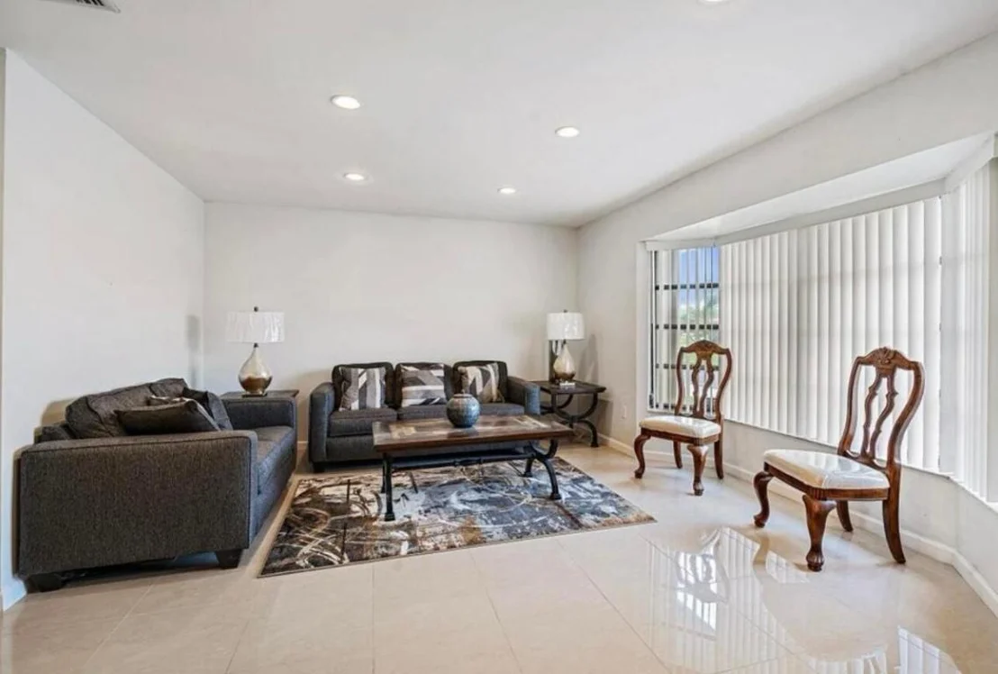 Photo of 6089 Glentree Lane