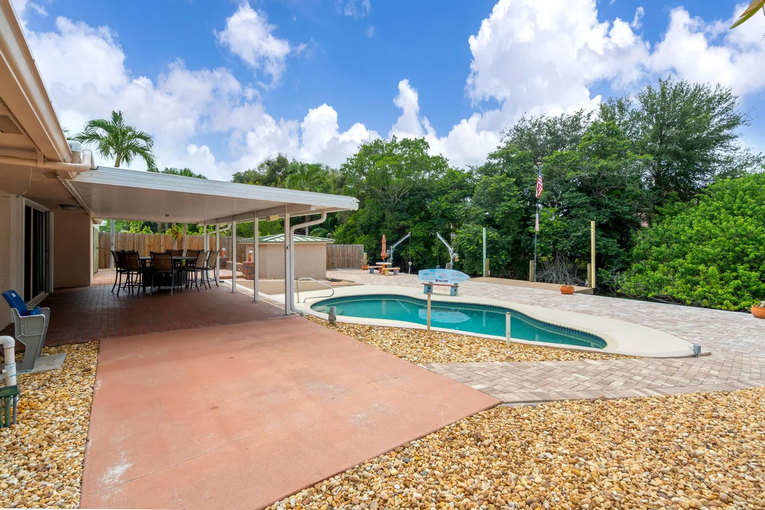 Photo of 1045 Coral Drive