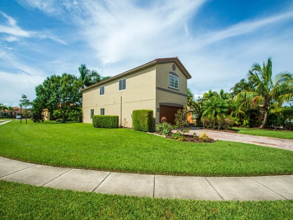 Photo of 4131 56th Lane