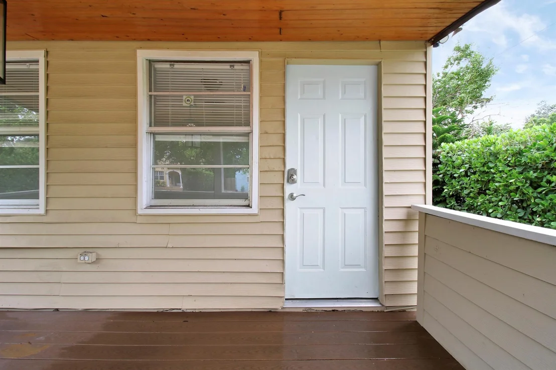 Photo of 848 Upland Road