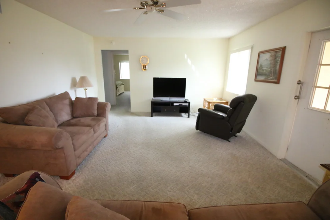 Photo of Unit B2 at 314 Knotty Pine Circle