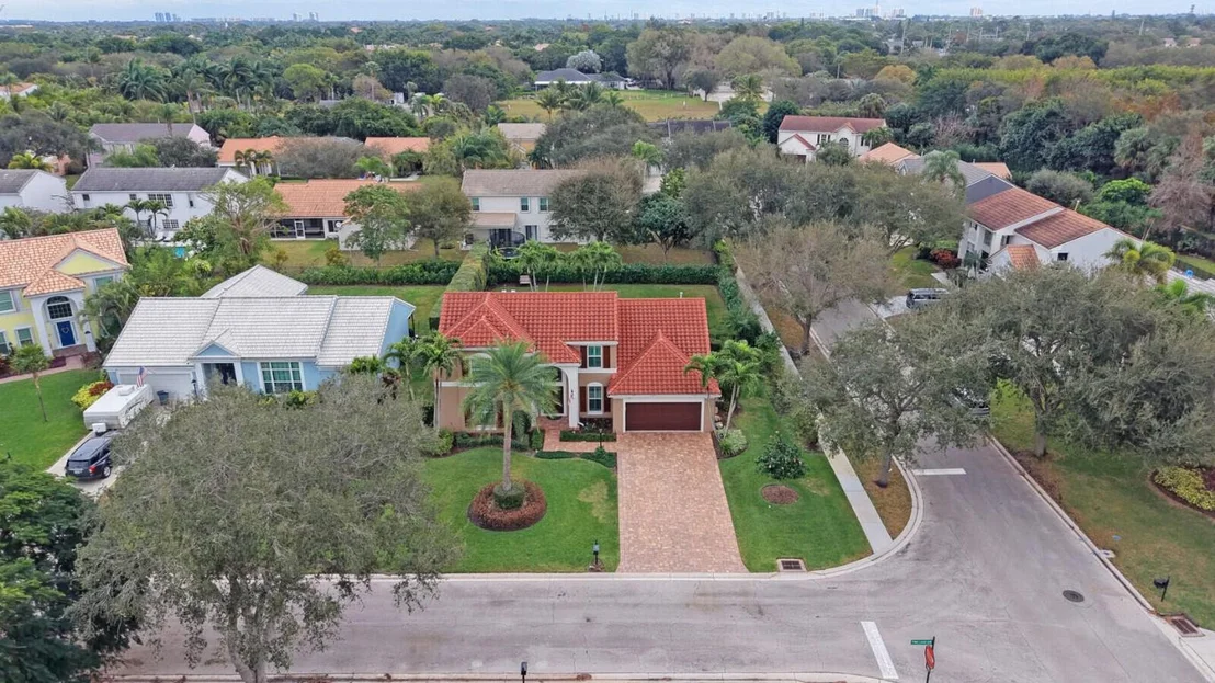 Photo of 1008 Pine Lake Circle