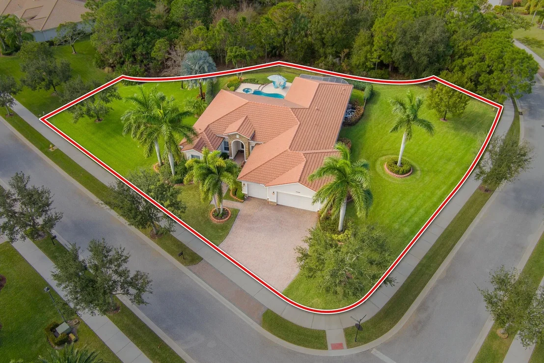 Photo of 7466 SE Belle Maison Drive