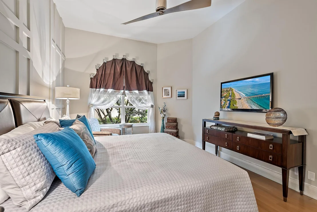 Photo of 263 Regatta Drive