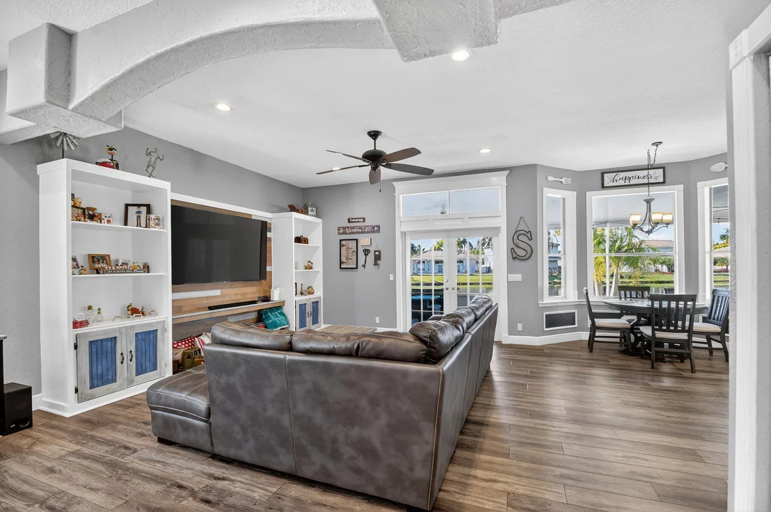 Photo of 5947 Bay Hill Circle
