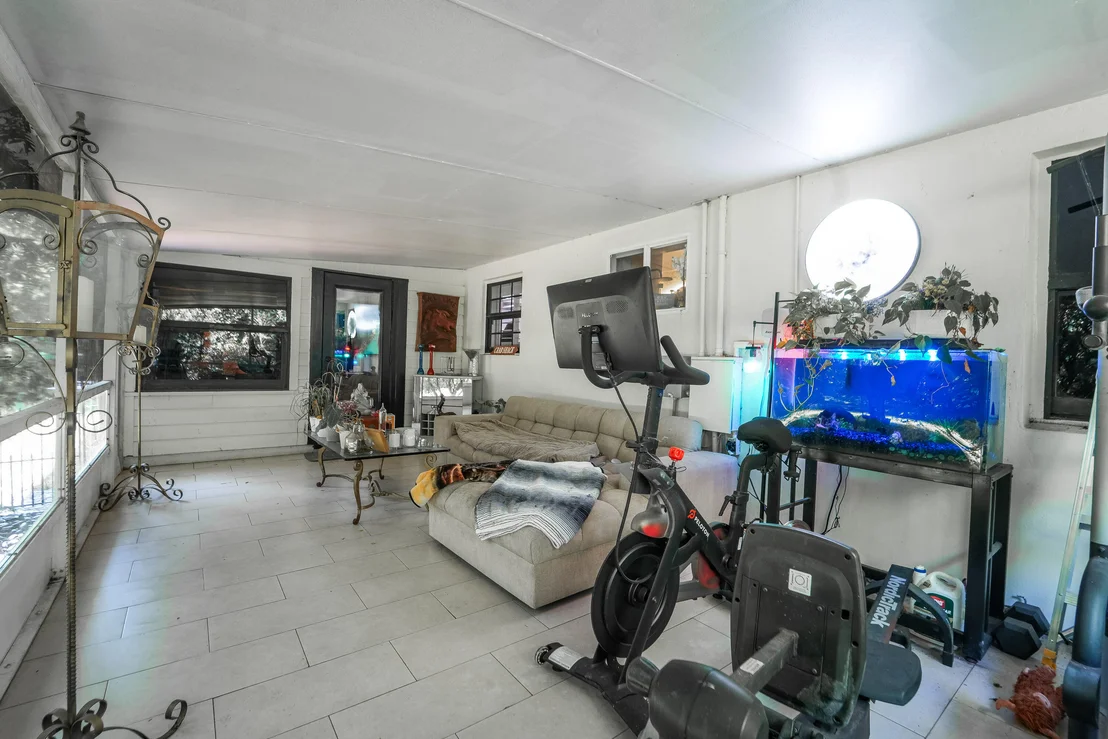 Photo of 722 Greenbriar Drive