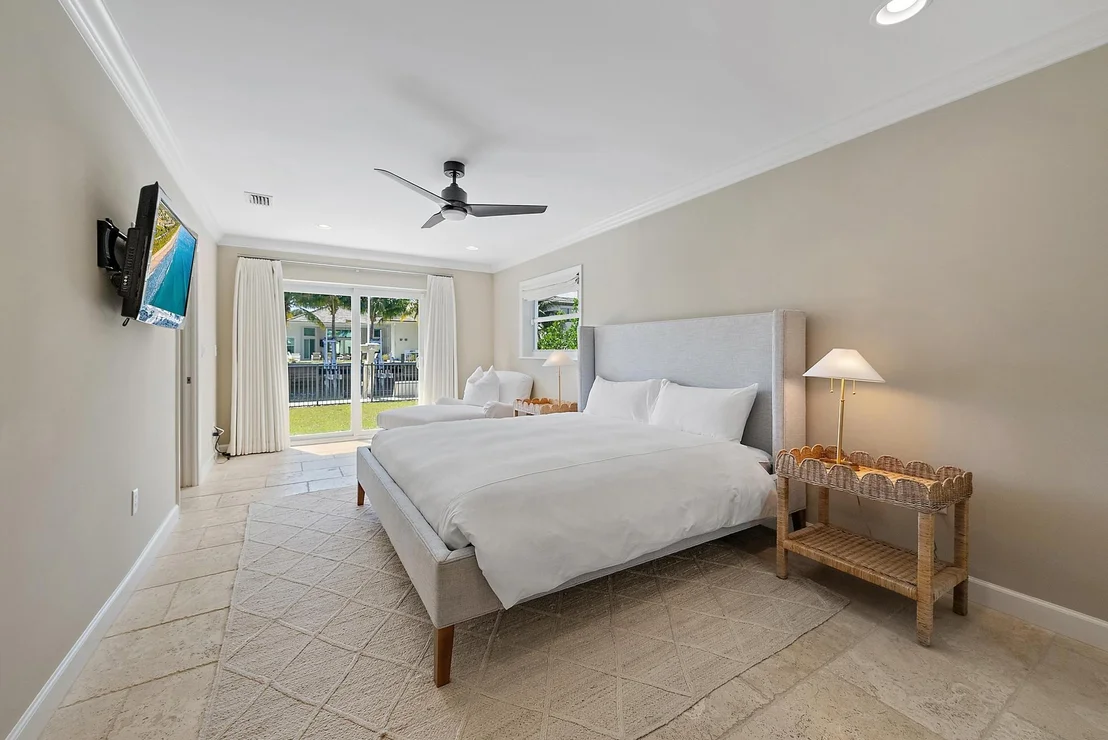 Photo of 1051 Gulfstream Way