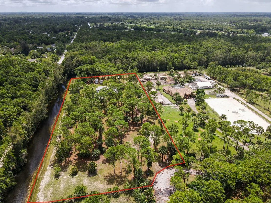 Photo of 2970 Doe Trail