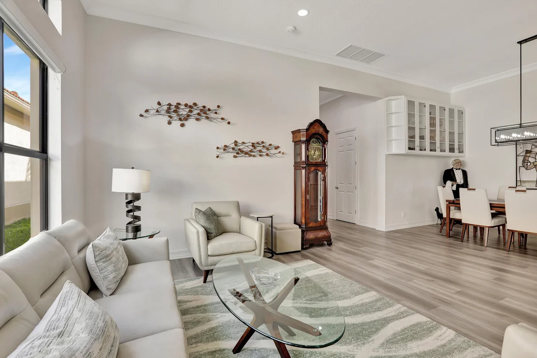 Photo of 11959 Leon Circle N
