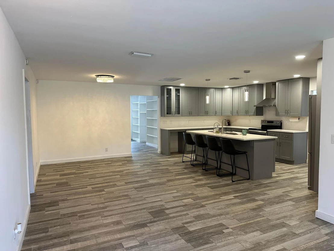 Photo of 528 Date Palm Drive
