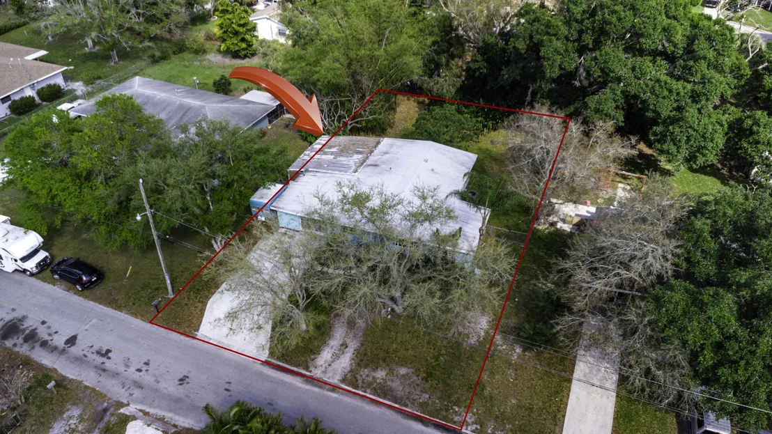 Photo of 3030 Summit Street