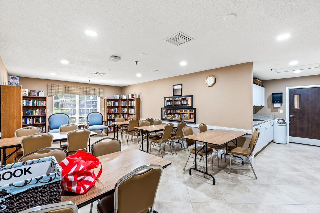 Photo of 8089 Springtree Road