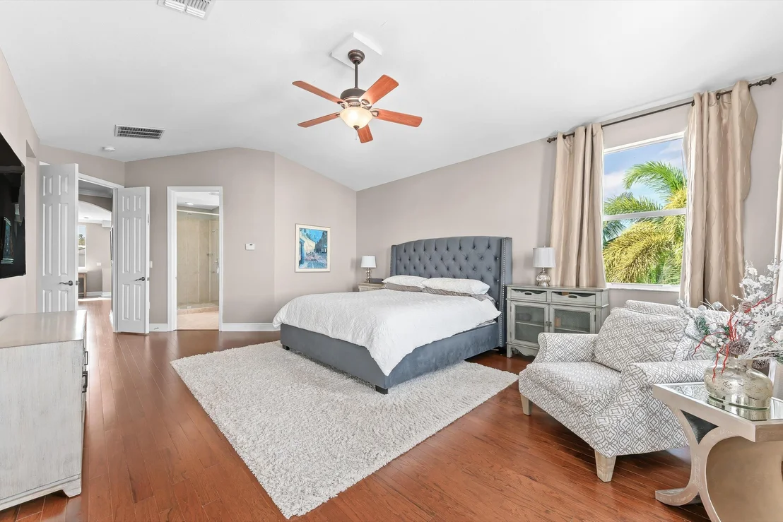 Photo of 9724 Phipps Lane