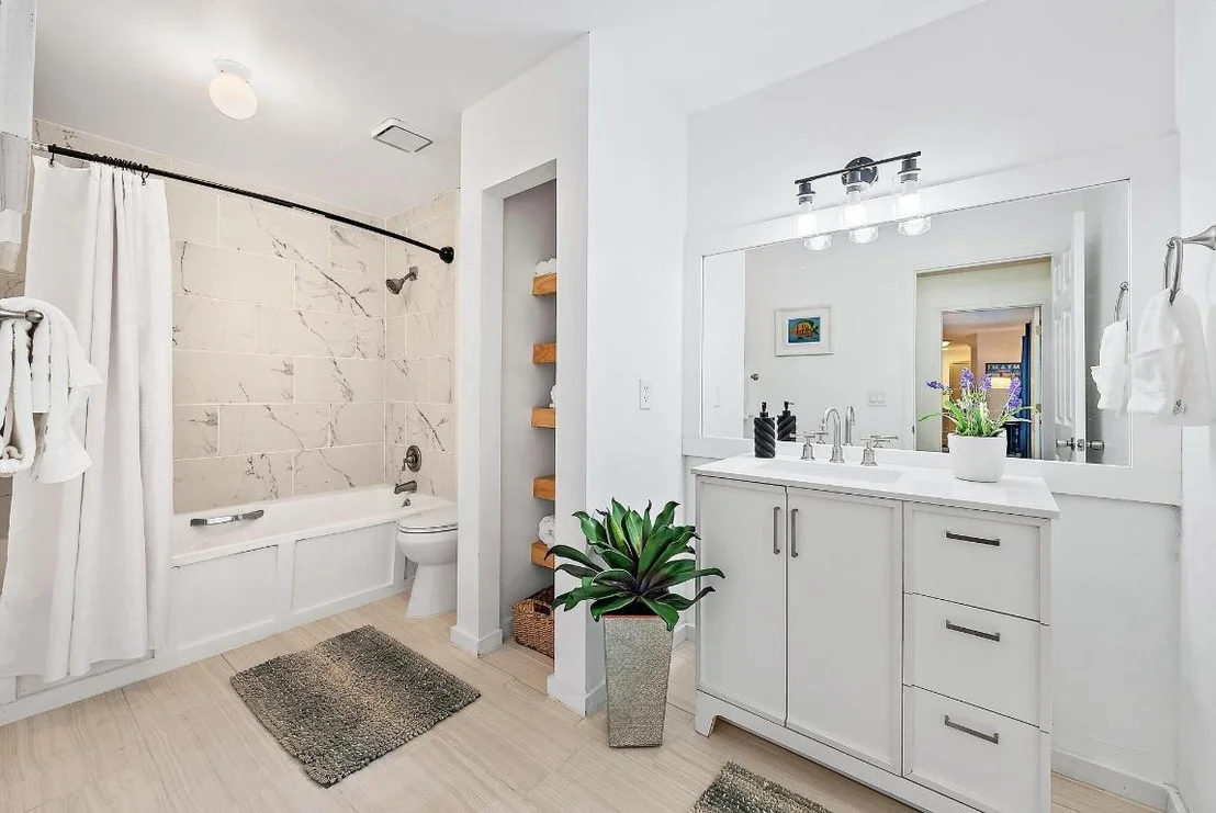 Photo of Unit 30C at 1420 Ocean Way