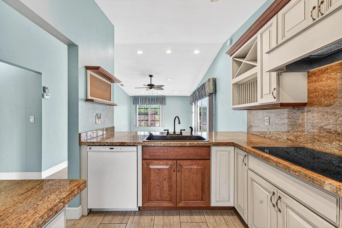 Photo of 15640 Bottlebrush Circle