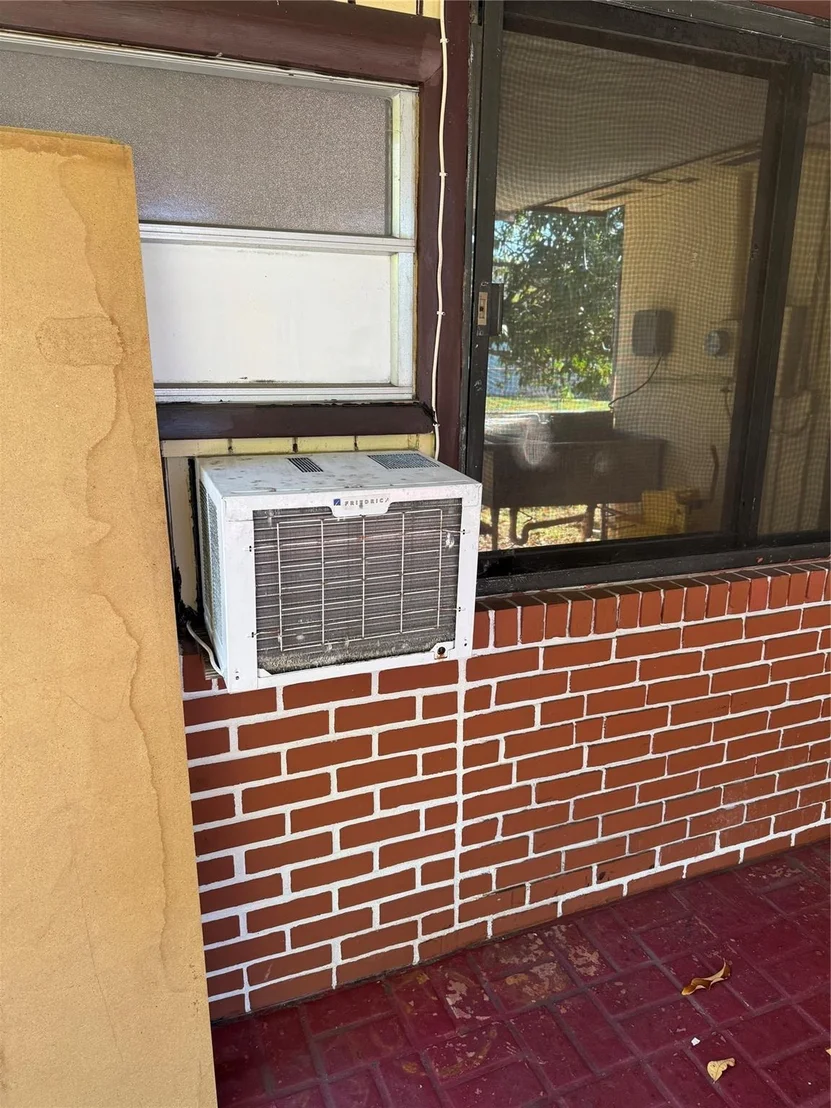 Photo of 1221 North Drive