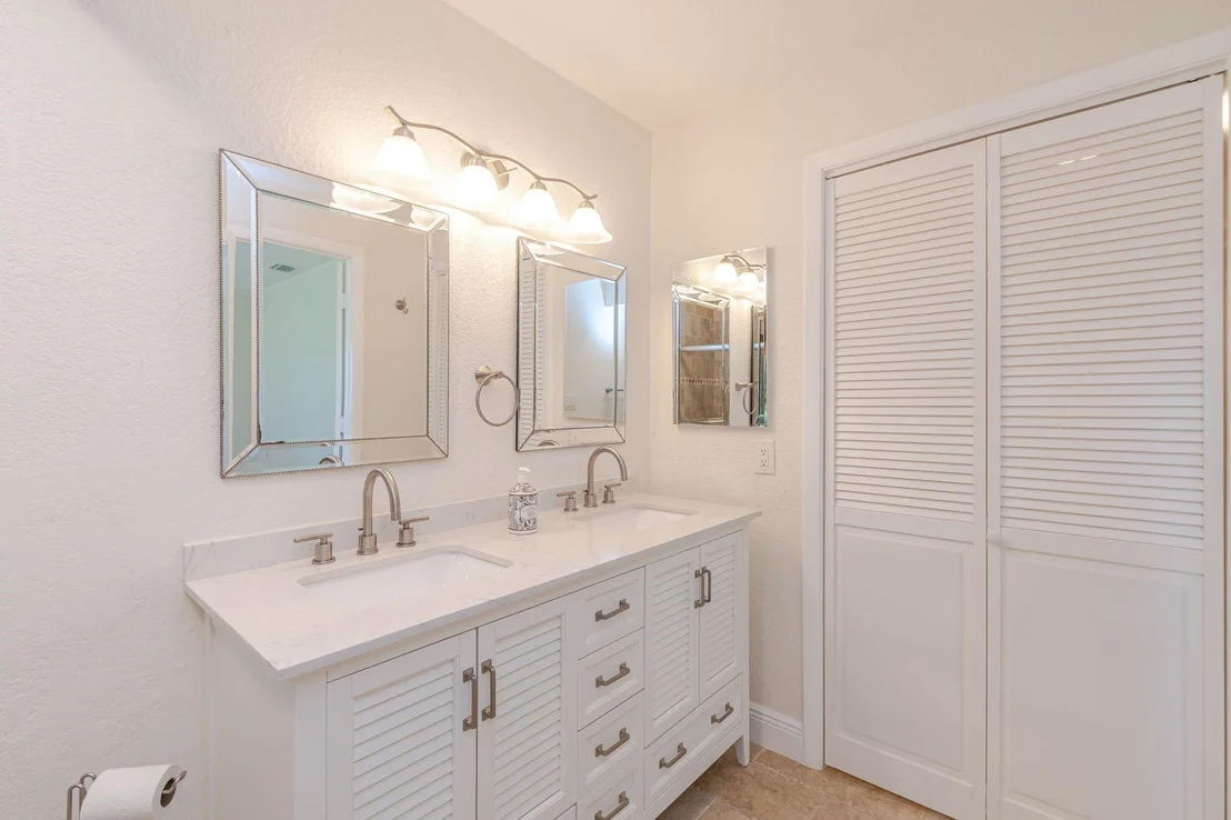 Photo of 7030 Golf Pointe Creek