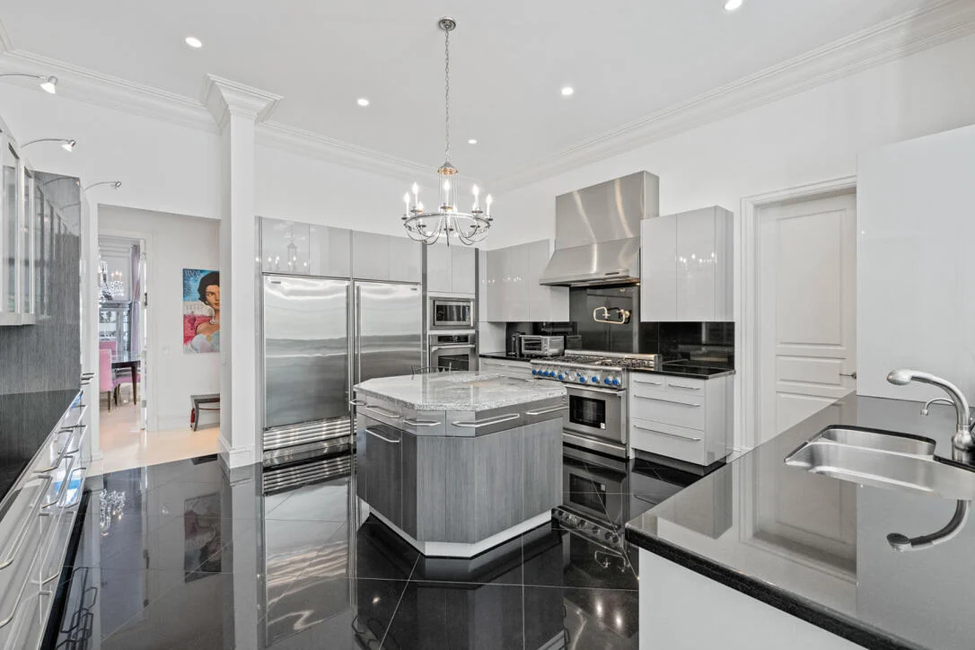 Photo of 7172 VALENCIA Drive