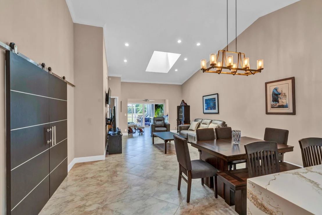 Photo of 5674 Royal Lake Circle