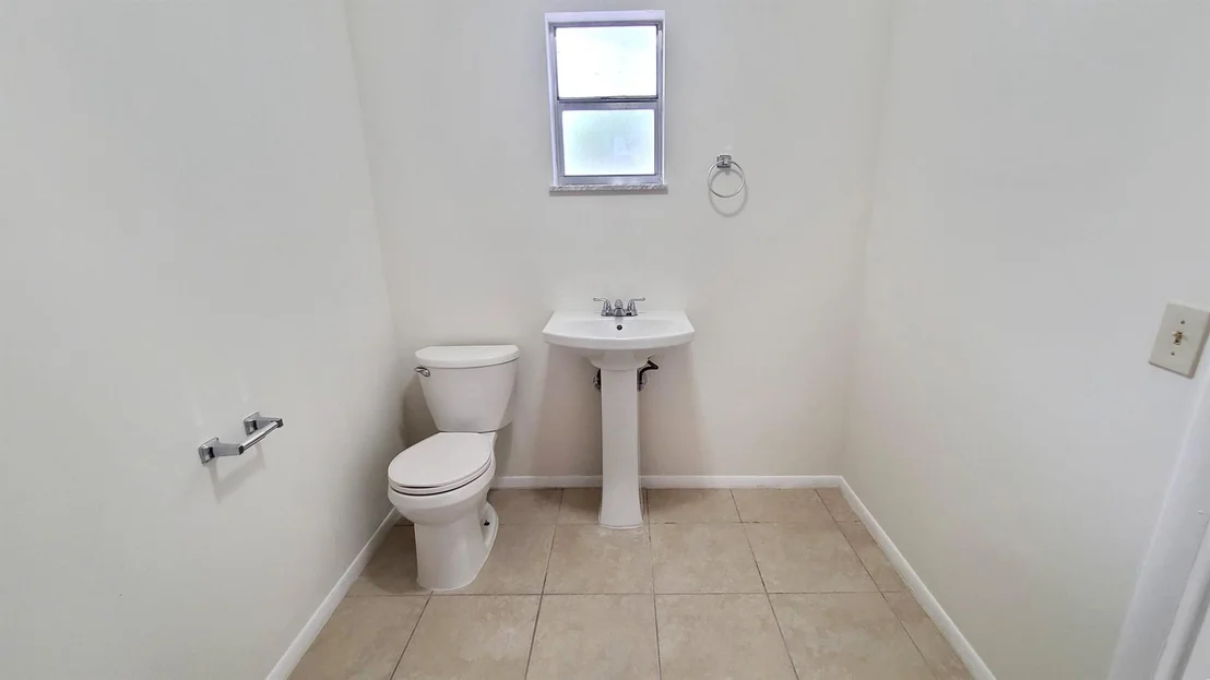 Photo of 31 SE Cayuga Terrace
