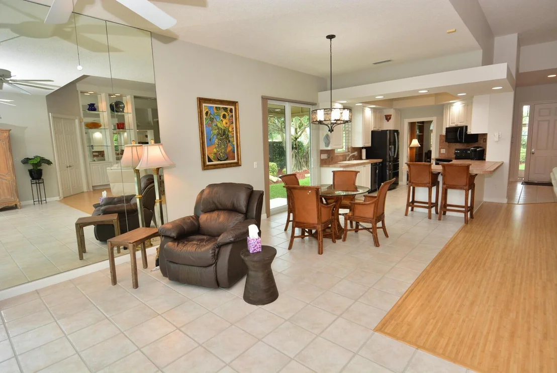 Photo of 1514 SW Eagleglen Place