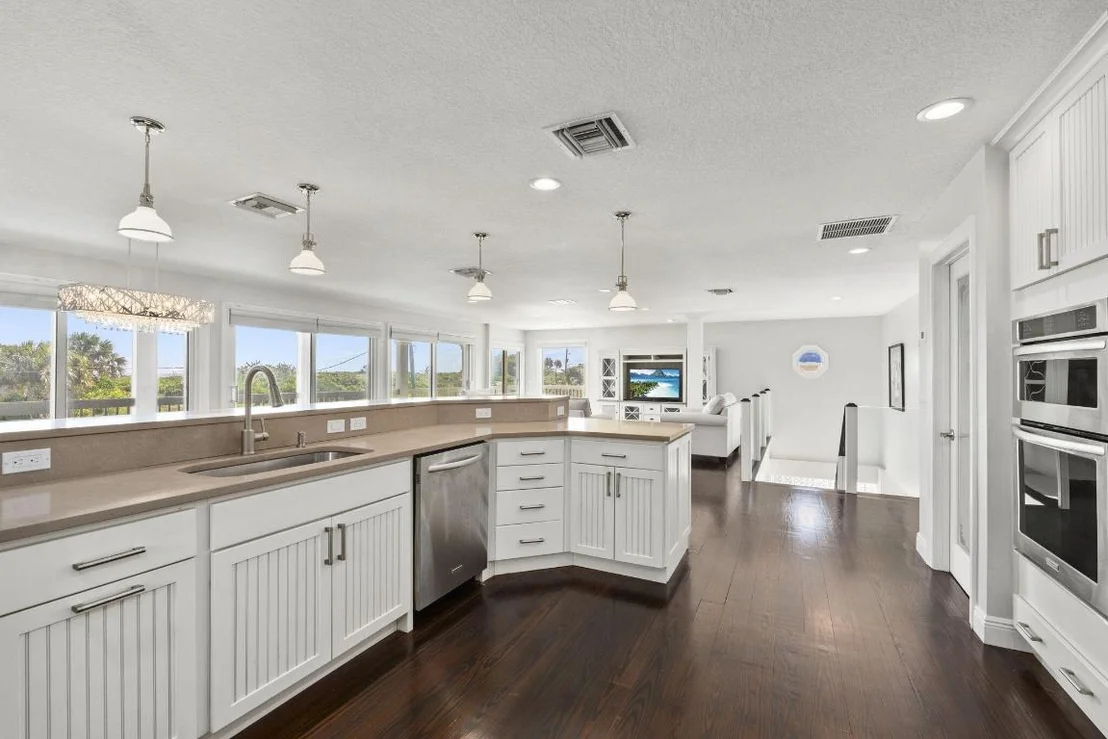 Photo of 1911 Surfside Drive