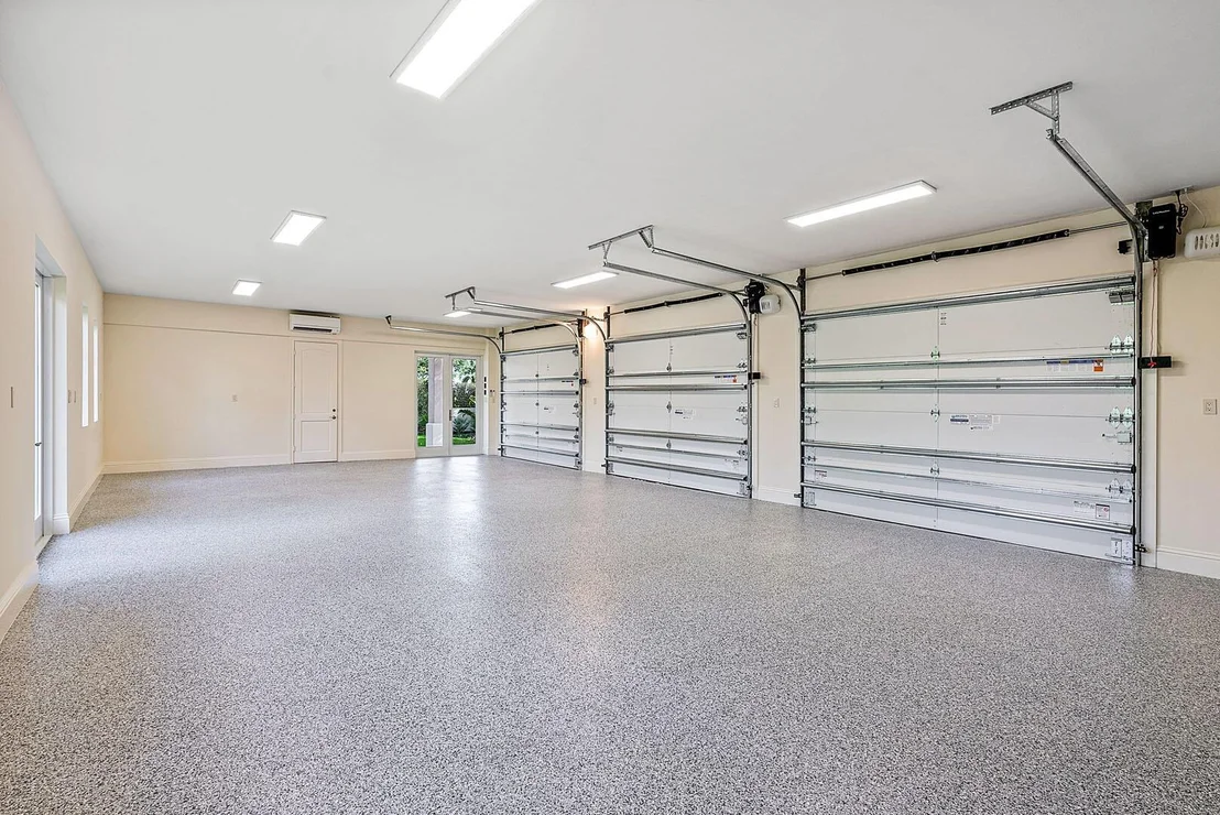 Photo of 384 Royal Palm Way