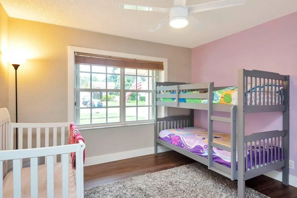 Photo of 9800 Sun Pointe Drive