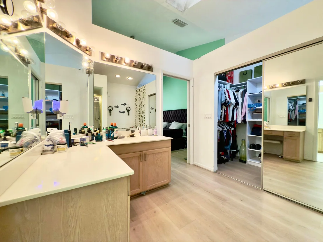 Photo of 8491 Heather Place