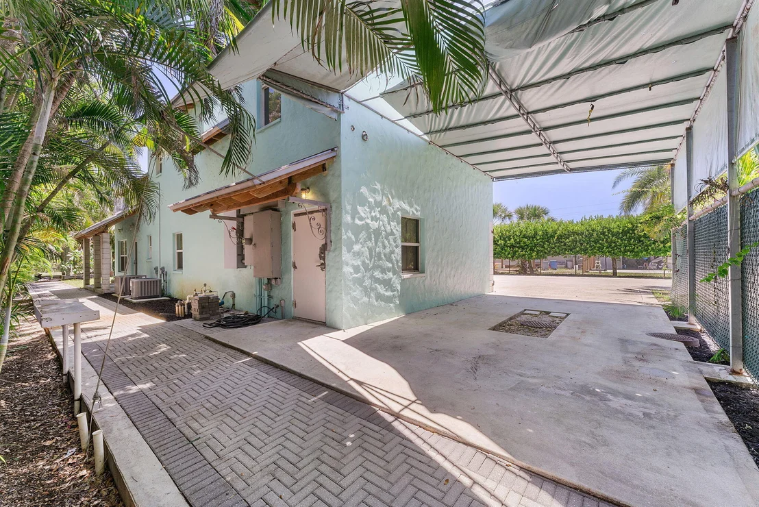 Photo of 7044 Thompson Road
