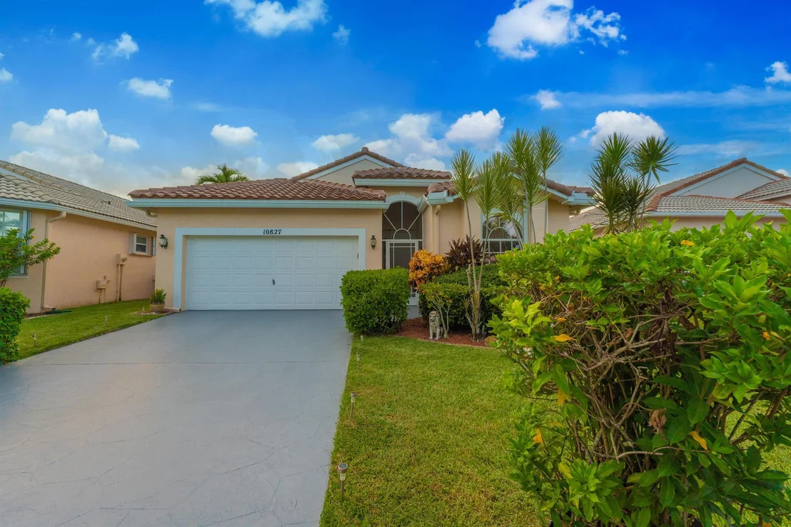 Photo of 10827 Madison Drive