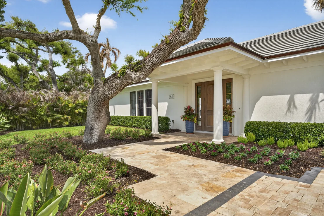 Photo of 544 Live Oak Road