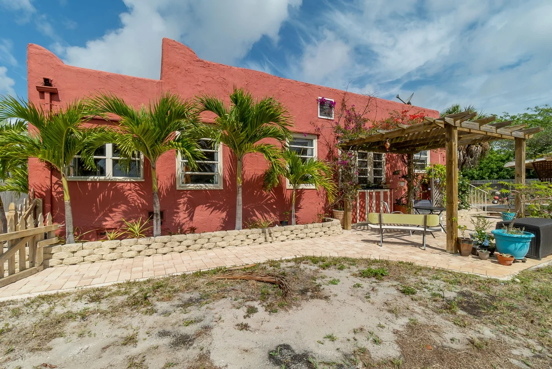 Photo of 815 SE 3rd Street