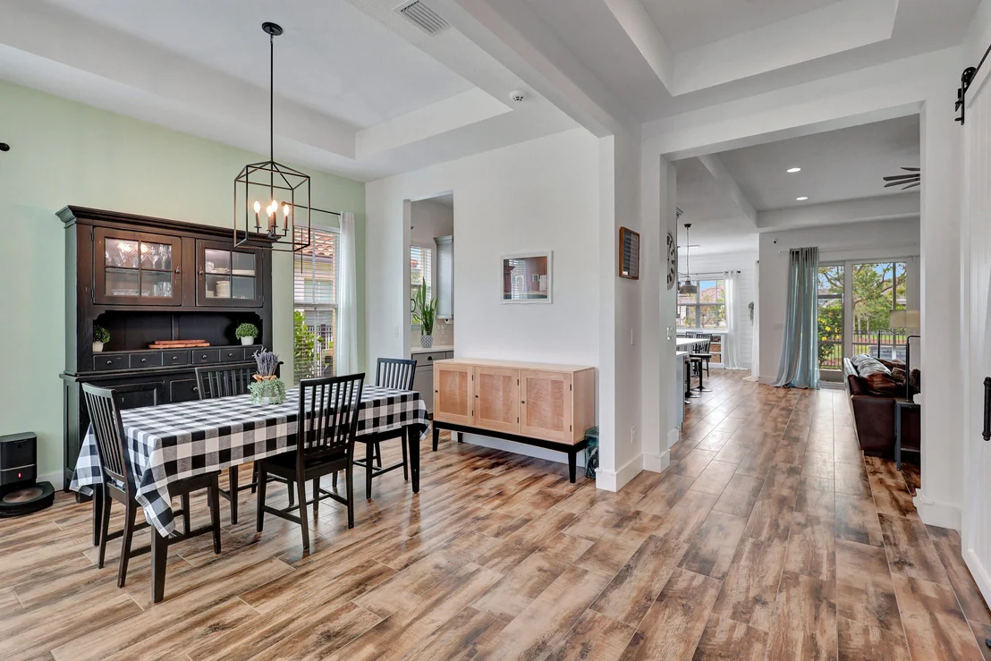 Photo of 1121 Sterling Pine Place