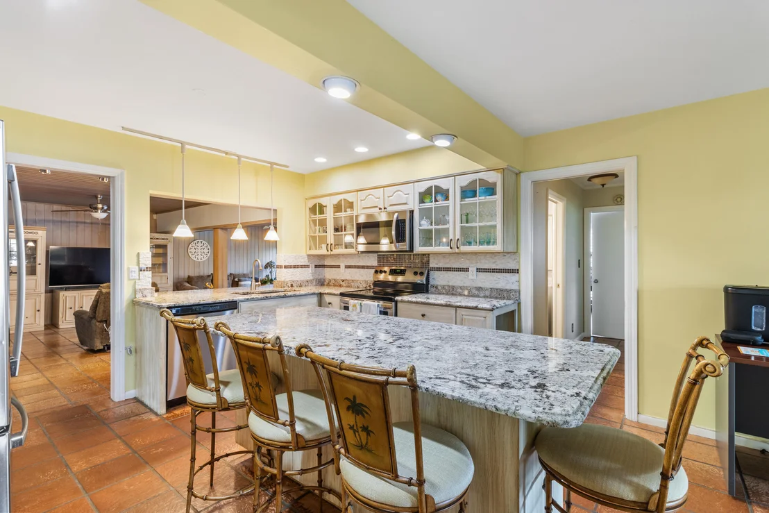 Photo of 1518 Point Way