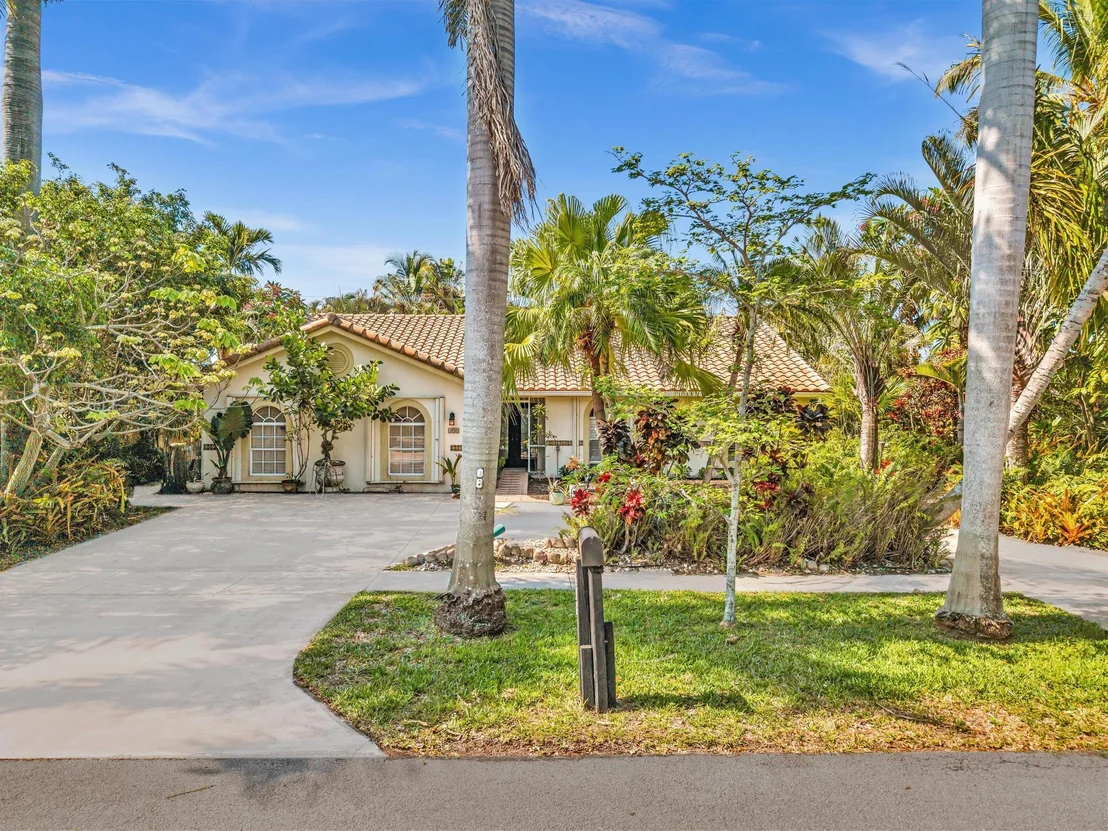 Photo of 498 Oregon Lane