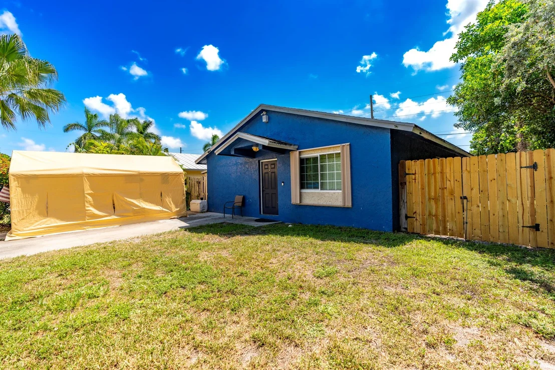 Photo of 7723 4th Terrace