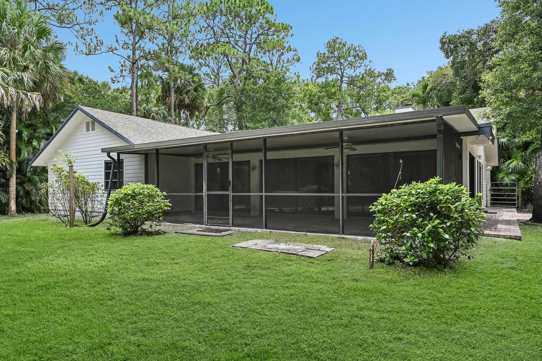 Photo of 16700 96th Terrace N